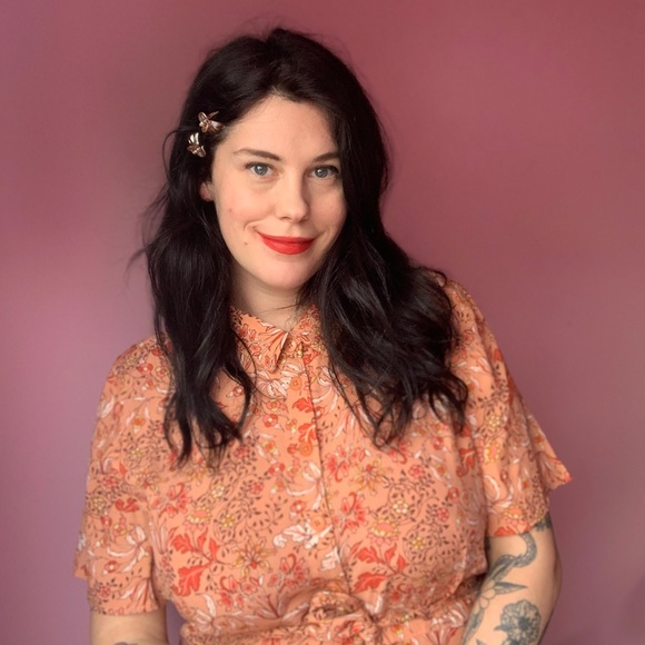 Meet your Posher, Coreena - Picture 1 of 1